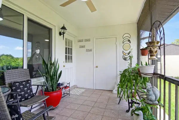 5930 Whispering Pine Way, ,, FL 33463