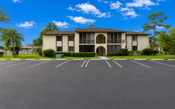 303 Knotty Pine Circle #A-1, ,, FL 33463