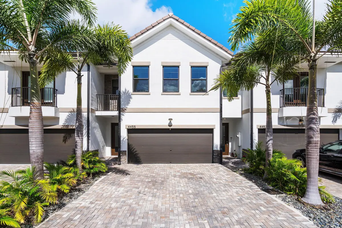 4455 E Aqua Bella Lane, Fort Lauderdale, FL 33312 - #1