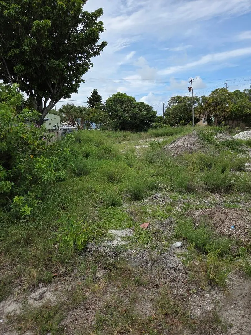 1114 W 28th Street, Riviera Beach, FL 33404 - #3