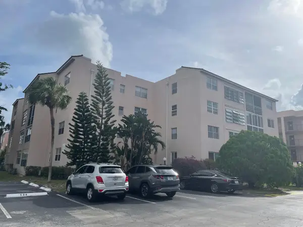 2851 Somerset Drive #111, Oakland Park, FL 33311