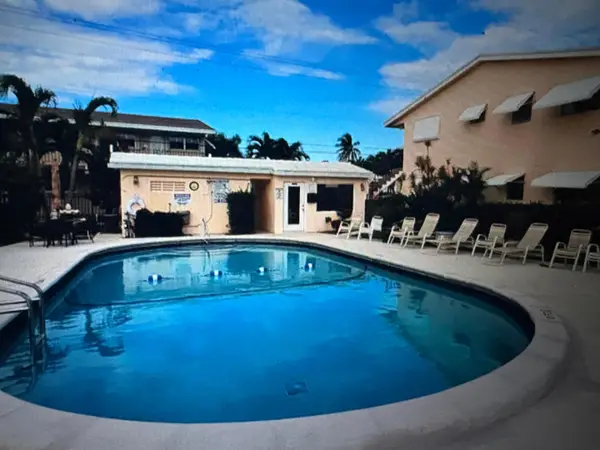2160 NE 56th Court #107, Fort Lauderdale, FL 33308