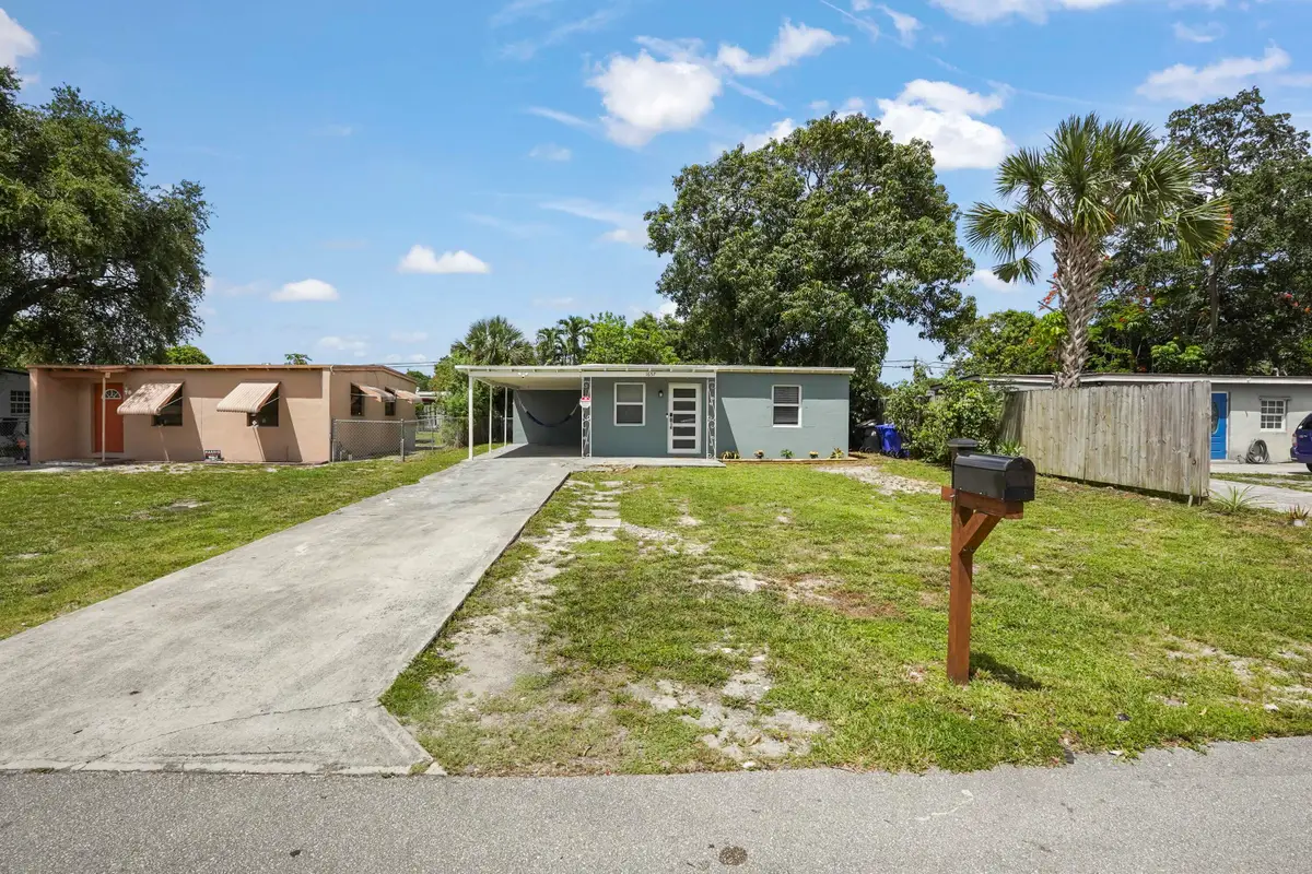 1657 Lauderdale Manor Drive, Fort Lauderdale, FL 33311 - #1