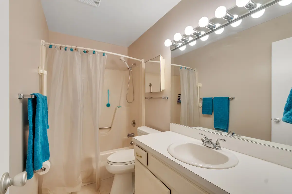 16 Vista Palm Lane #106, Vero Beach, FL 32962 - #1