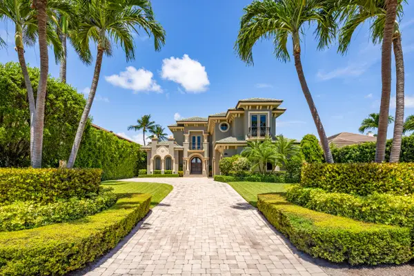 1207 N Atlantic Drive, Lantana, FL 33462