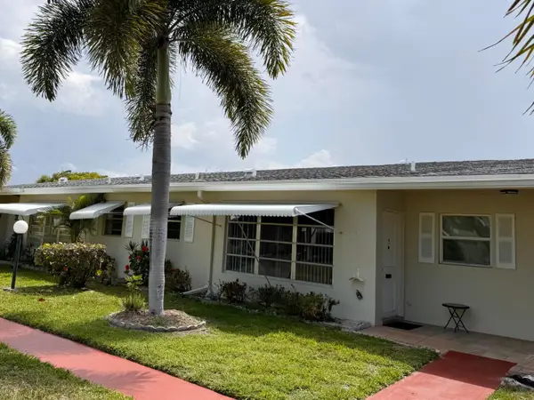 200 Pine Point Drive #B, Boynton Beach, FL 33435