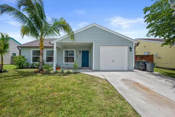 5082 Dalewood Lane, Lake Worth, FL 33467