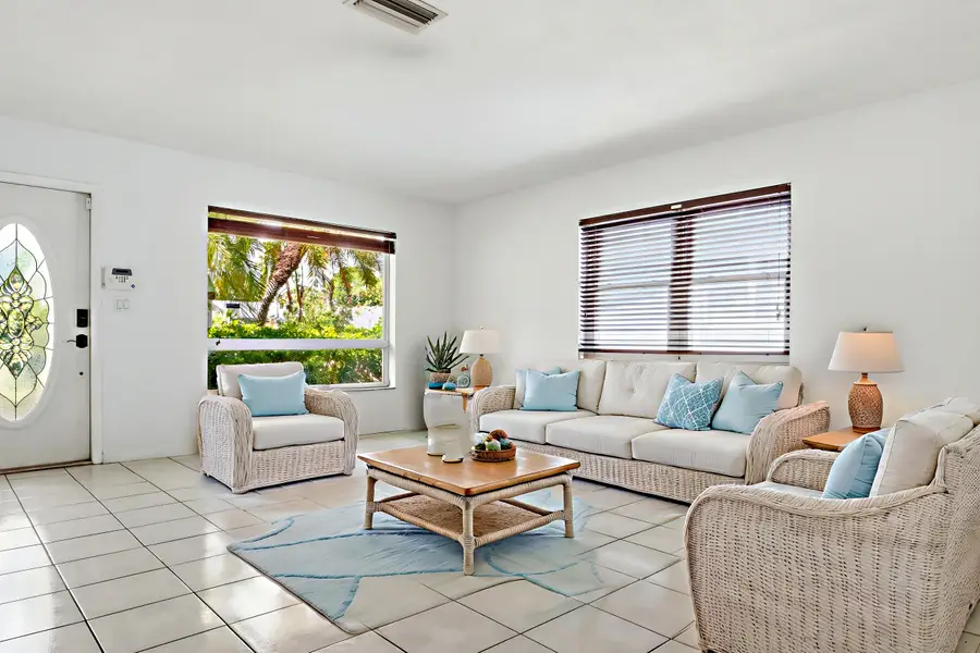 735 NE 34th Court, Oakland Park, FL 33334 - #2