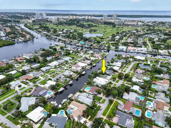 717 Robin Way, North Palm Beach, FL 33408