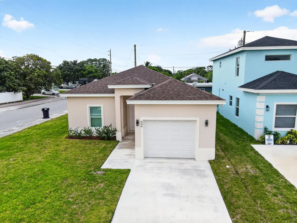 402 NW 12th Avenue, Boynton Beach, FL 33435 - #1