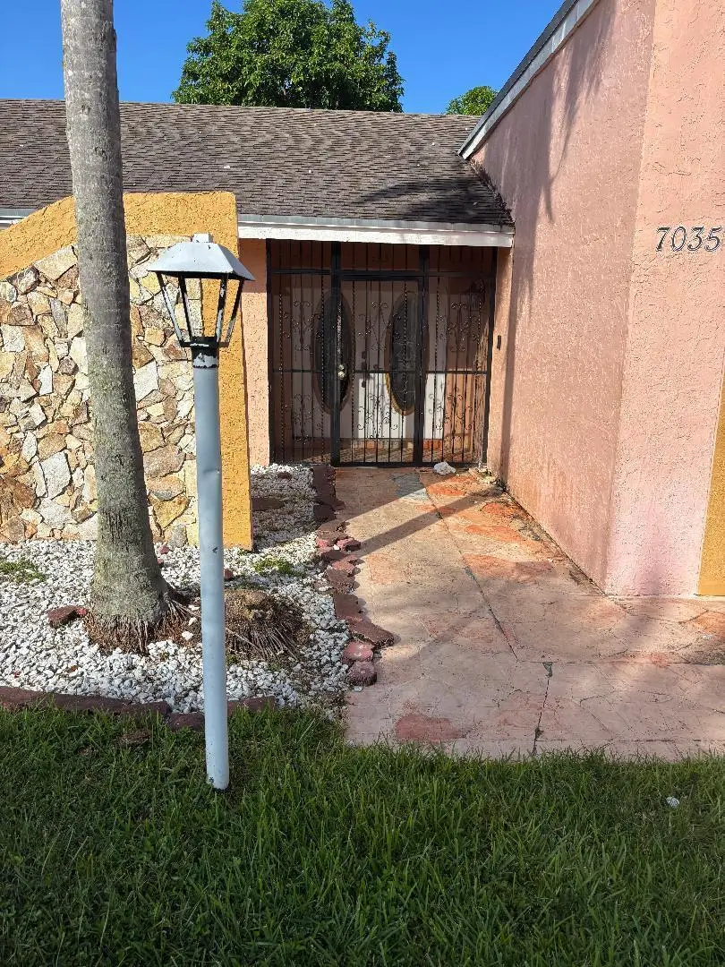 7035 NW 49th Place, Lauderhill, FL 33319 - #2