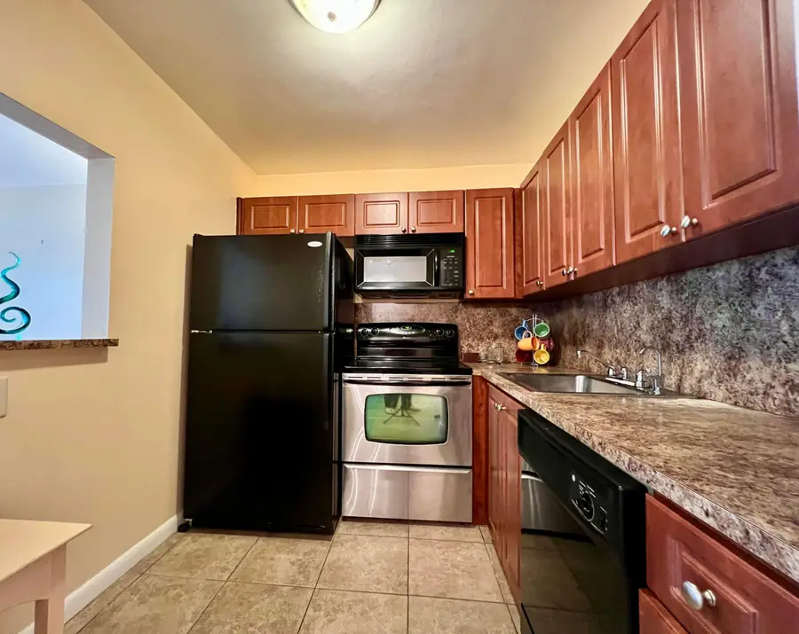 142 Cambridge F, West Palm Beach, FL 33417 - #2