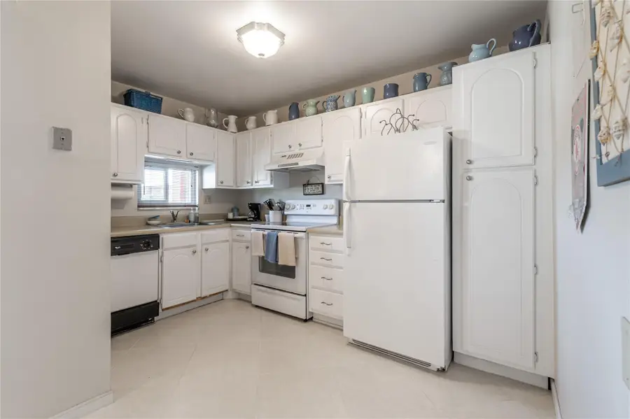 671 S Hollybrook Drive #306, Pembroke Pines, FL 33025 - #2
