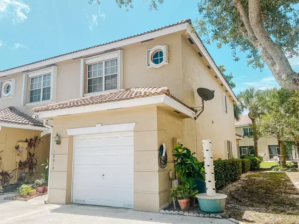 12014 SW 2nd Street, Pembroke Pines, FL 33025