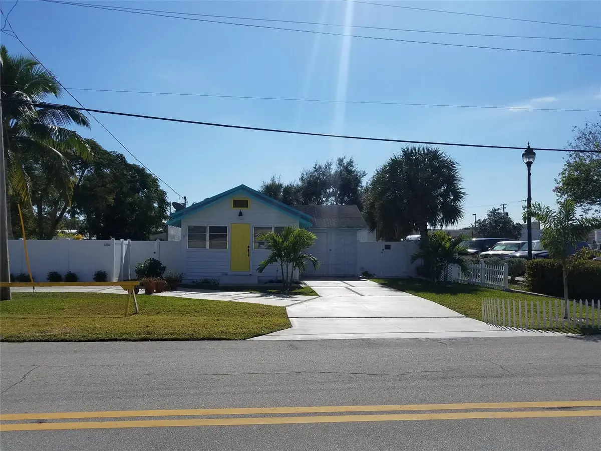 1240 NE 34th Court, Oakland Park, FL 33334 - #1