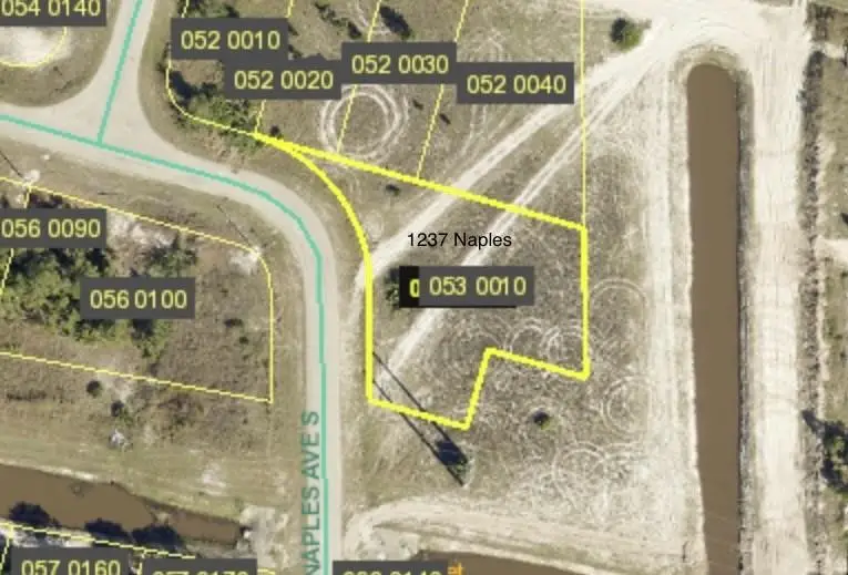 1237 Naples Avenue, Lehigh Acres, FL 33913 - #1