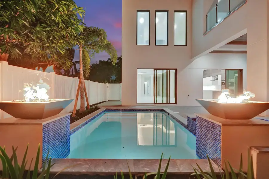 4524 Seagrape Drive #2 South, Lauderdale By The Sea, FL 33308 - #3