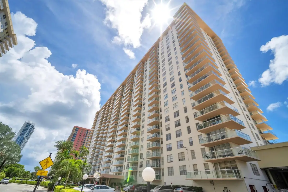 230 174th Street #814, Sunny Isles Beach, FL 33160 - #1