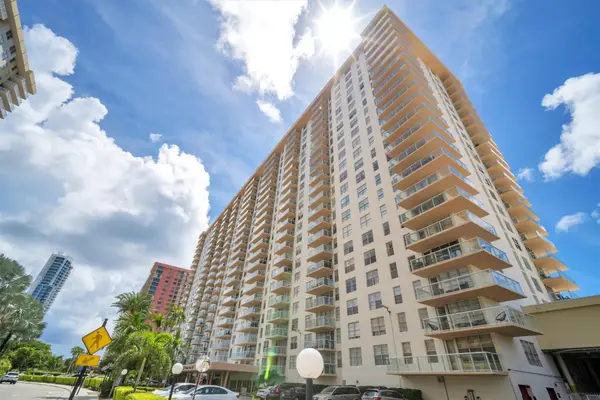 230 174th Street #814, Sunny Isles Beach, FL 33160