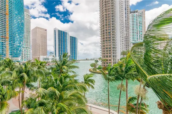 465 Brickell Avenue #Bay 419, Miami, FL 33131