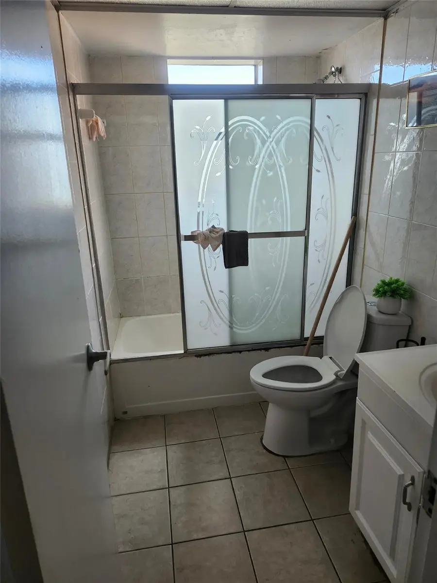 2840 Somerset Drive #404 M, Lauderdale Lakes, FL 33311 - #3