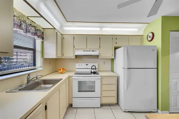 10123 Sunrise Lakes Boulevard #206, Sunrise, FL 33322