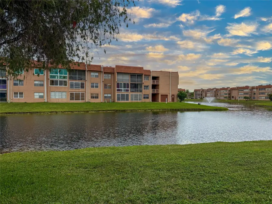 9460 Sunrise Lake Boulevard #212, Sunrise, FL 33322 - #3