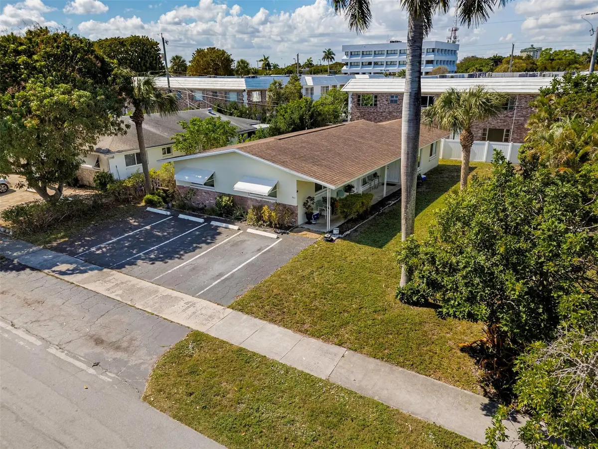 321 SE 1st Avenue, Pompano Beach, FL 33060 - #1