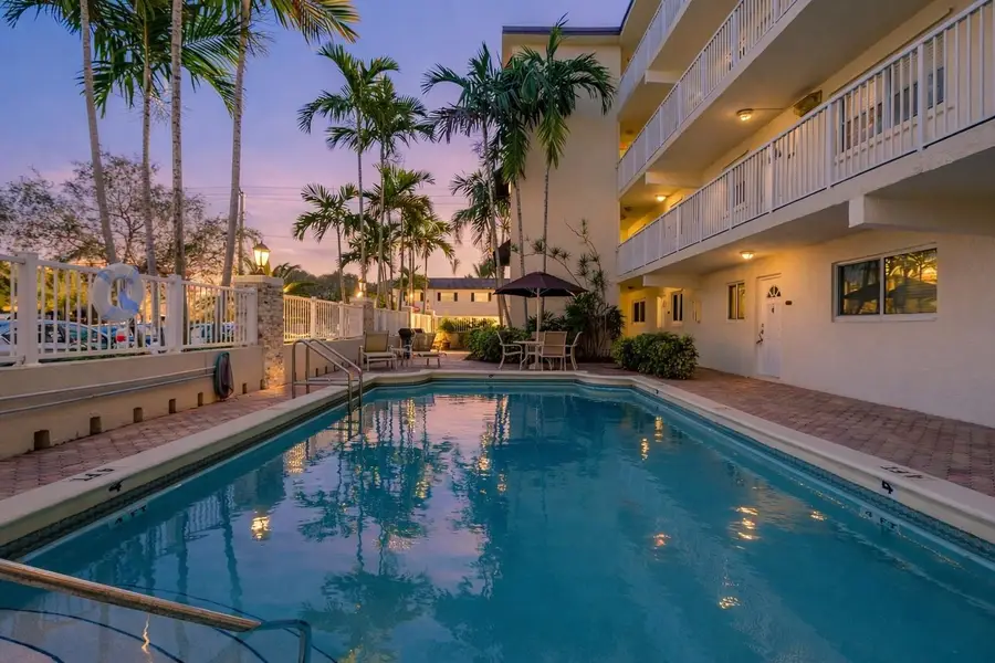 1220 NE 3rd Street #205, Fort Lauderdale, FL 33301 - #3