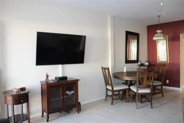 900 SW 11th Avenue #5C, Hallandale Beach, FL 33009