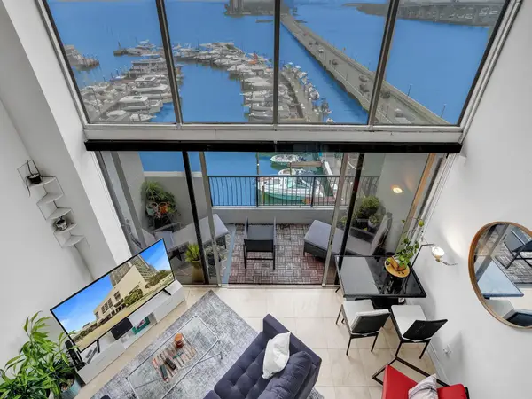 555 NE 15th Street #T4(704), Miami, FL 33132