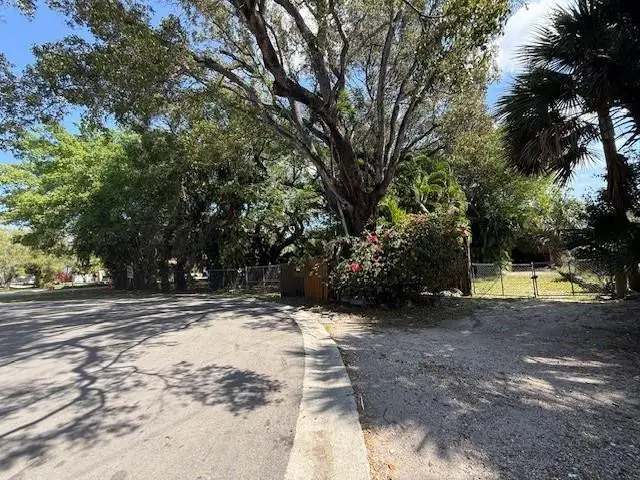 3340 SW 15th Avenue, Fort Lauderdale, FL 33315 - #1