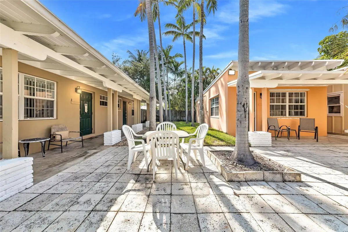 805 NE 17th Avenue #4, Fort Lauderdale, FL 33304 - #1