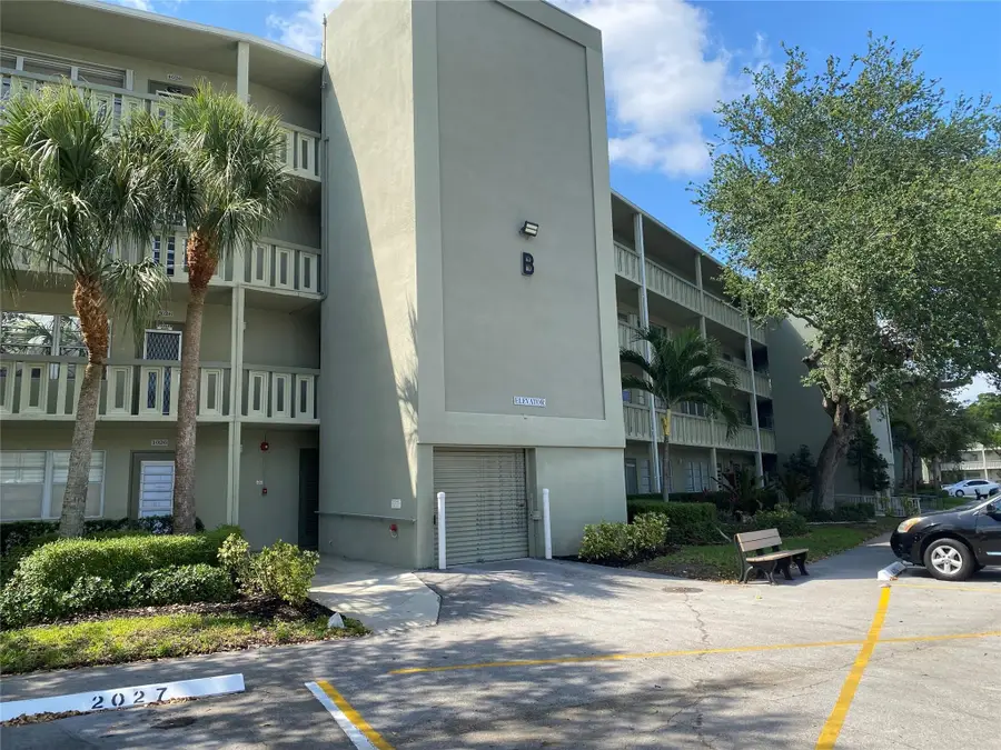 2025 Berkshire B #2025, Deerfield Beach, FL 33442 - #2