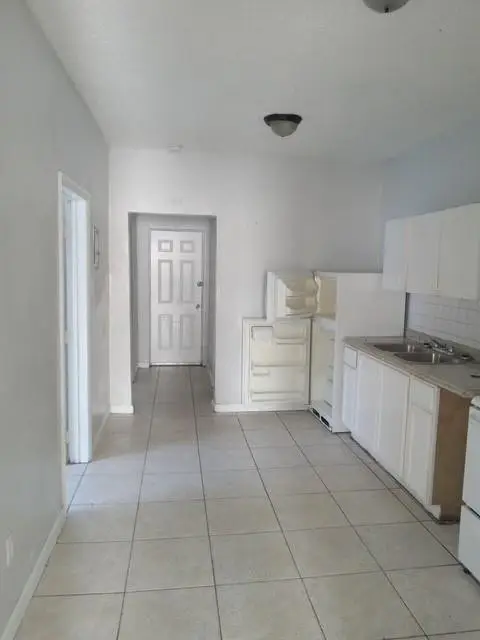 439-441 NW 18th Avenue, Fort Lauderdale, FL 33311 - #3