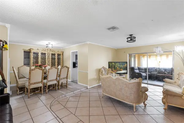 970 SW 67th Avenue, North Lauderdale, FL 33068