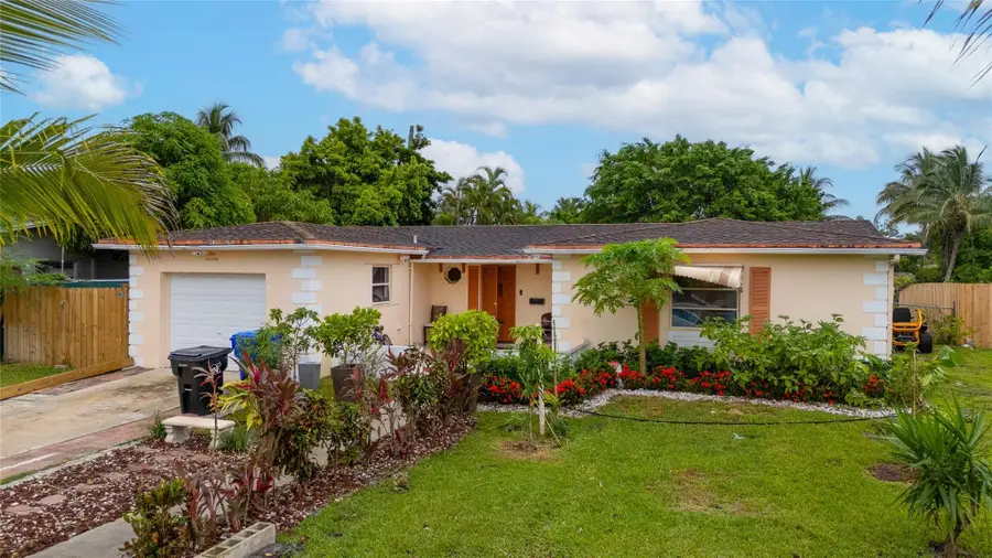 970 SW 67th Avenue, North Lauderdale, FL 33068 - #3
