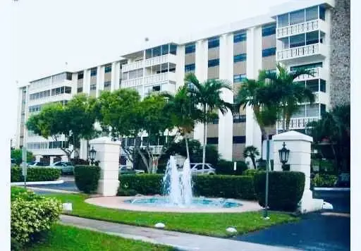800 NE 195th Street #307, Miami, FL 33179