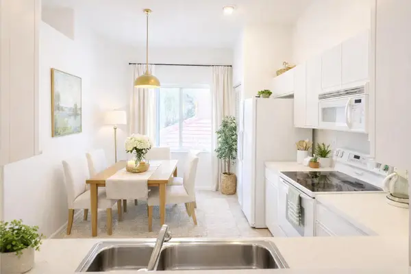 5914 Regal Glen Drive #205, Boynton Beach, FL 33437