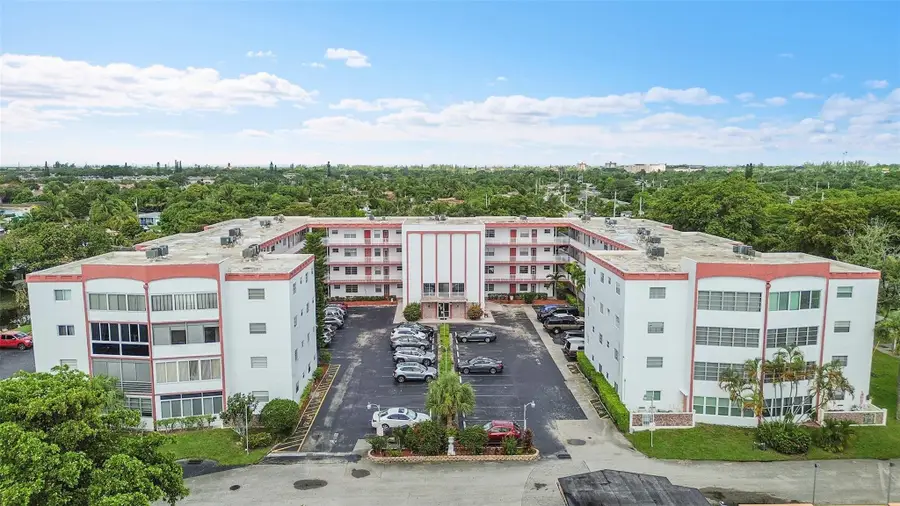 4000 NW 44th Avenue #401, Lauderdale Lakes, FL 33319 - #2