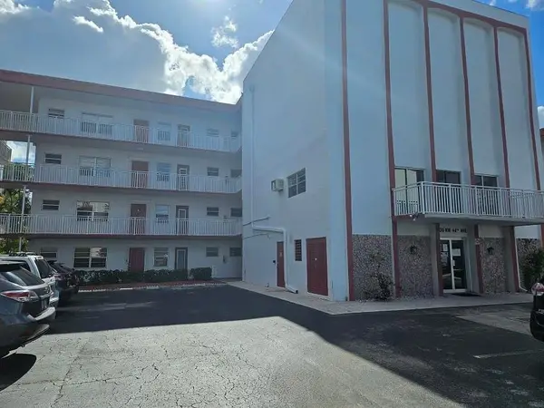 4000 NW 44 Avenue #210, Lauderdale Lakes, FL 33319