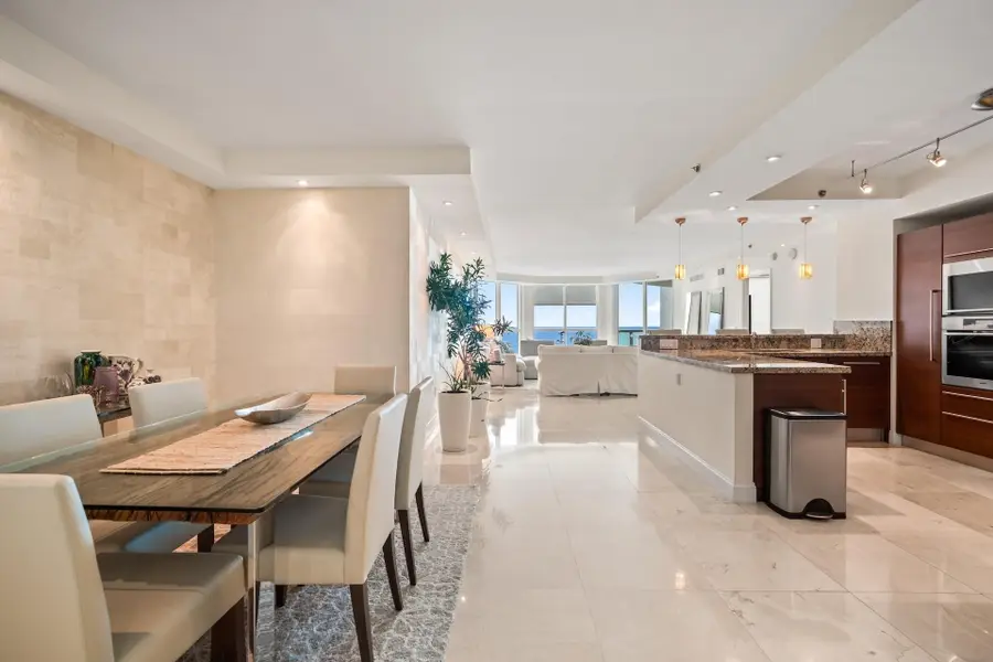 101 S Fort Lauderdale Beach Boulevard #1502, Fort Lauderdale, FL 33316 - #2