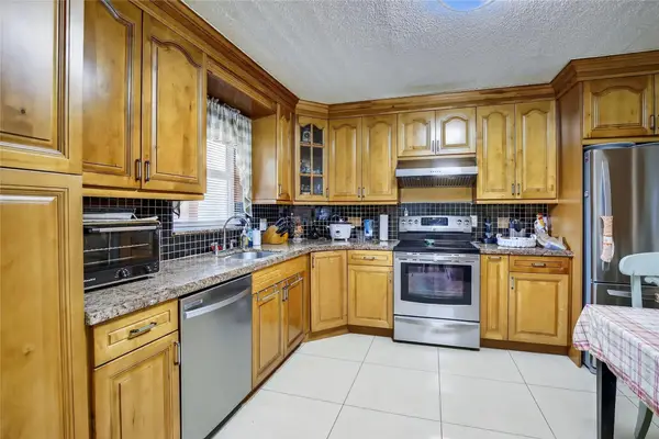211 S Hollybrook Drive #107, Pembroke Pines, FL 33025