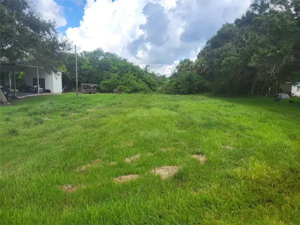 1099 Pine Avenue, Moore Haven, FL 33471
