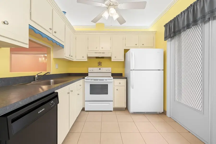 5100 NW 35th Street #110, Lauderdale Lakes, FL 33319 - #2