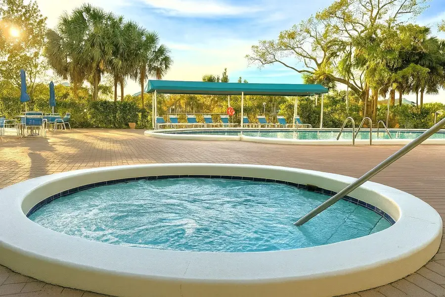 4001 Hillcrest Drive #407, Hollywood, FL 33021 - #2