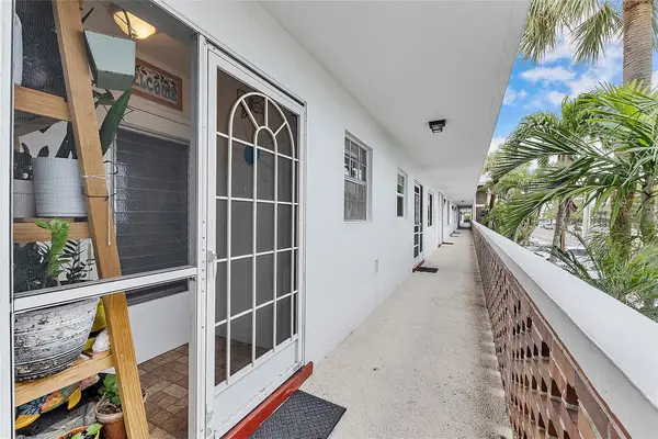 2050 NE 39th Street #N202, Lighthouse Point, FL 33064
