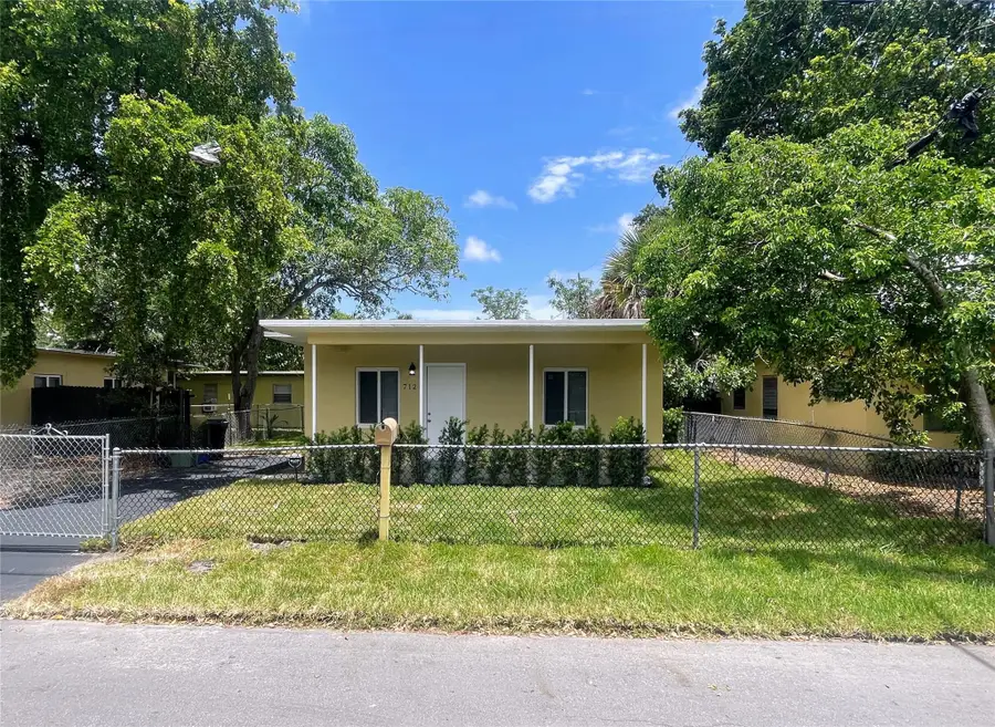 712 NW 17th Avenue, Fort Lauderdale, FL 33311 - #2