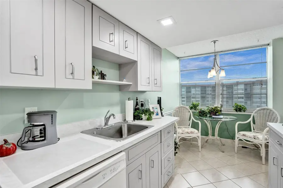 1100 Saint Charles Place #612, Pembroke Pines, FL 33026 - #3