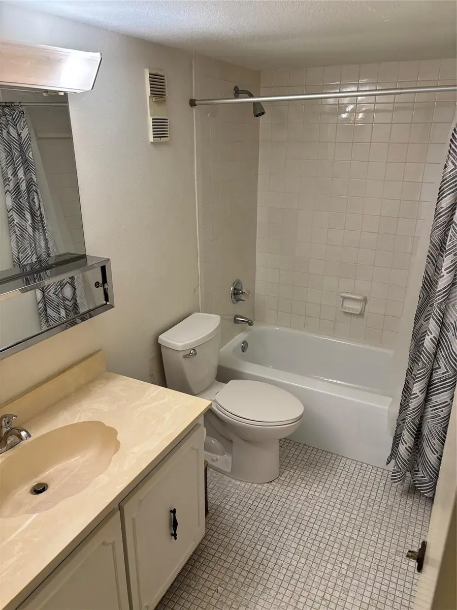 3905 N Nob Hill Road #205, Sunrise, FL 33351 - #3